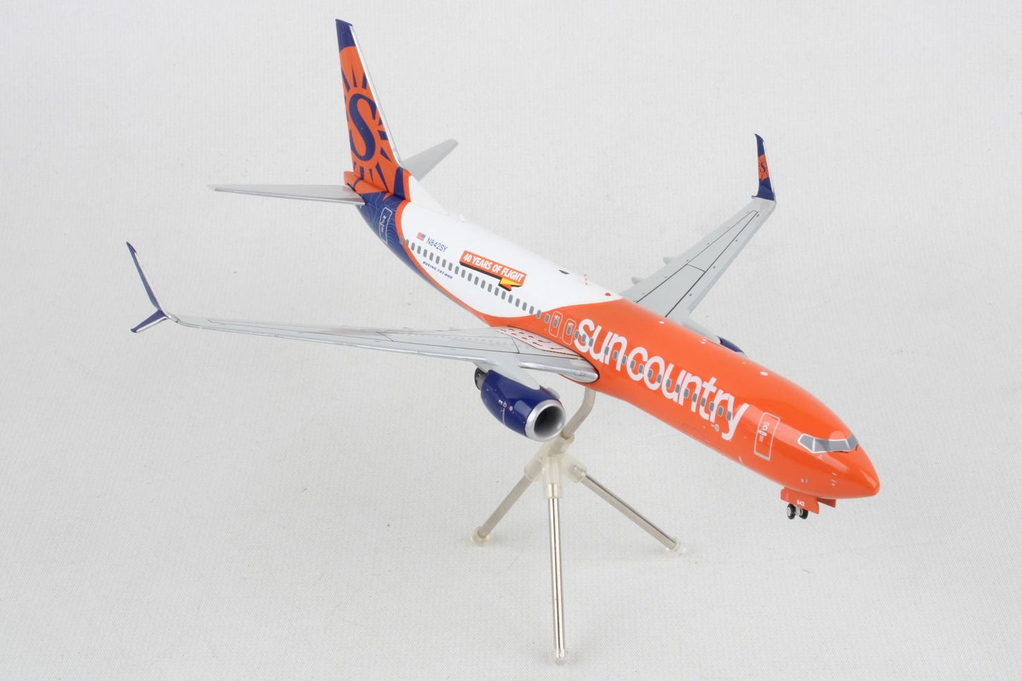 GEMINI200 SUN COUNTRY 737-800S 1/200 REG#N842SY 40 YEARS