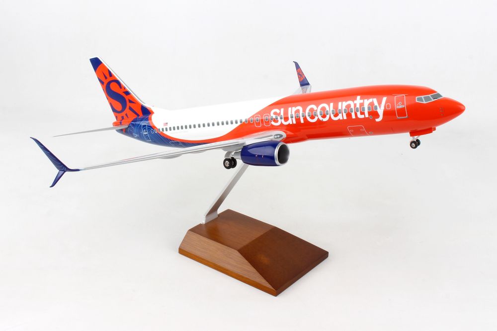 SkyMarks Supreme 1/100 Sun Country 737-800