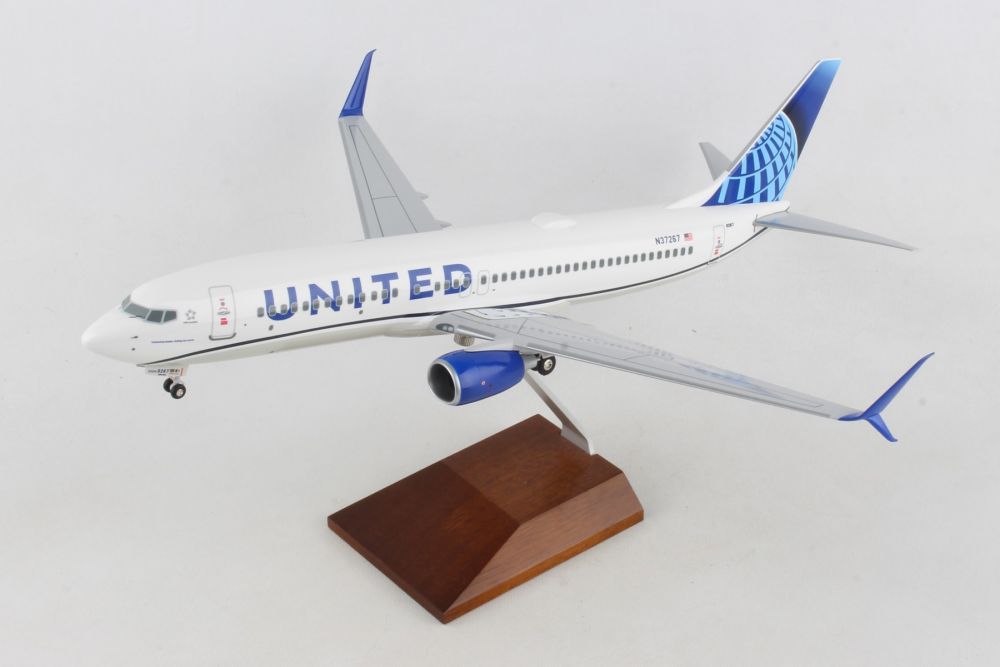 SkyMarks Supreme 1/100 United Airlines 737-800