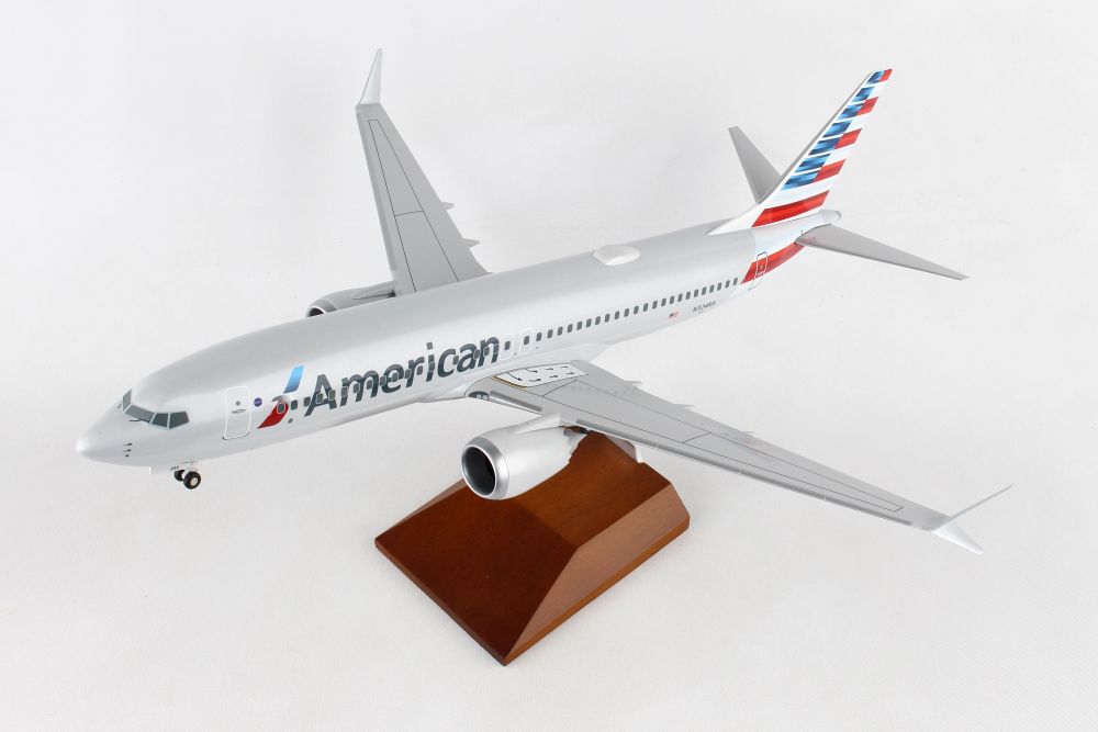 SkyMarks Supreme 1/100 American Airlines 737-8MAX
